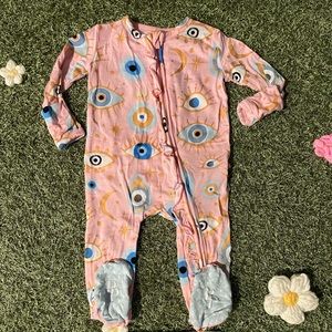 Posh Peanut Fiona footie